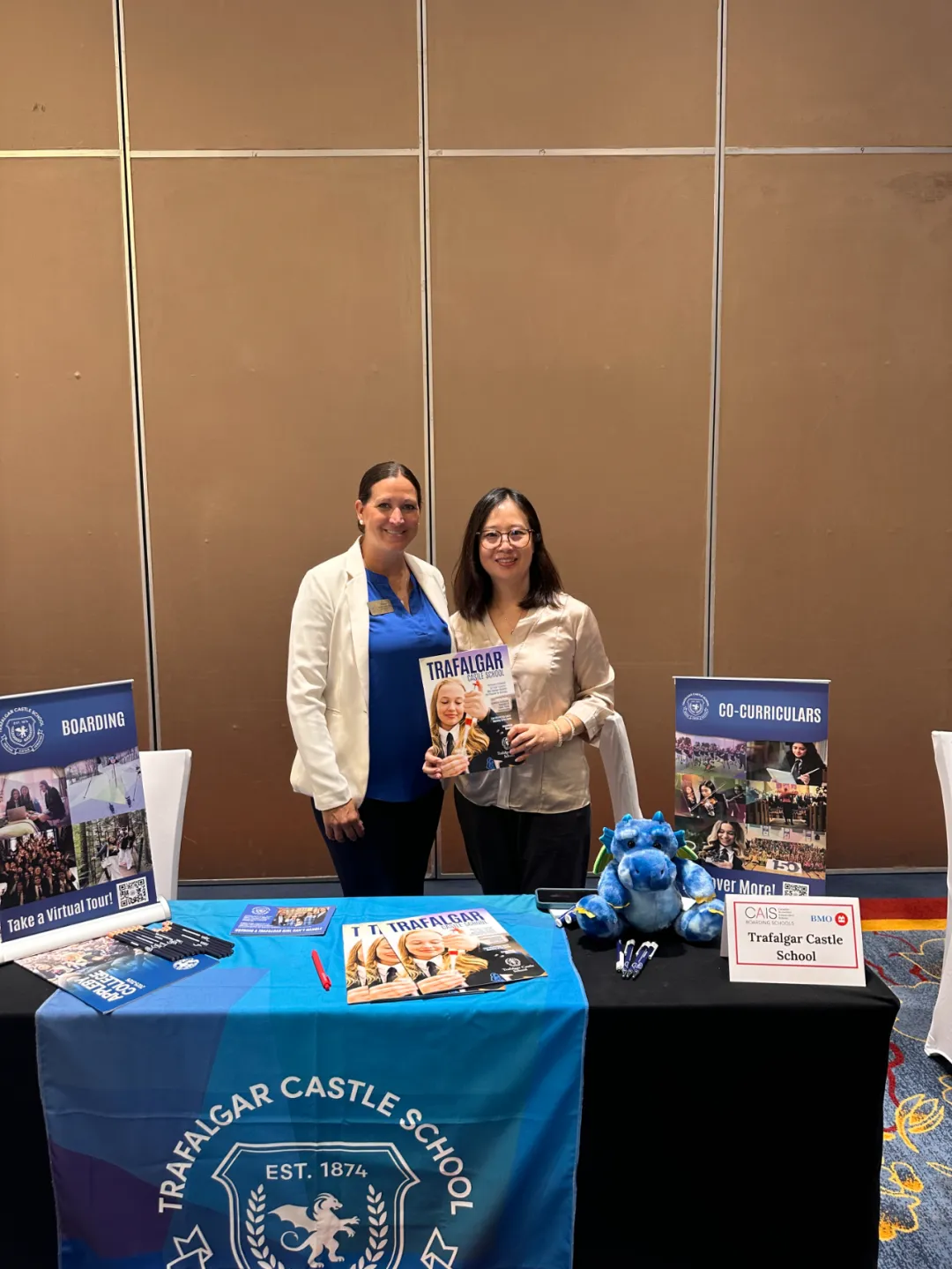 加拿大顶尖私立中学教育展|晓丹老师与加拿大学校招生官面对面